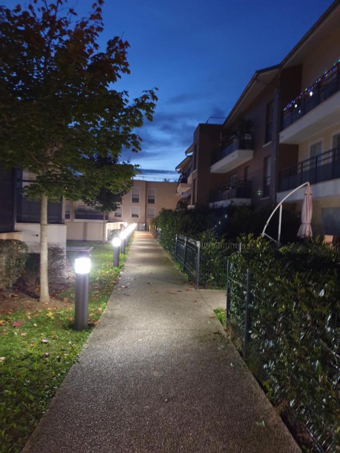 Appartement Studio O Fil De L'O A 12 Kilometres De Disneyland Paris Crecy-la-Chapelle Eksteriør billede